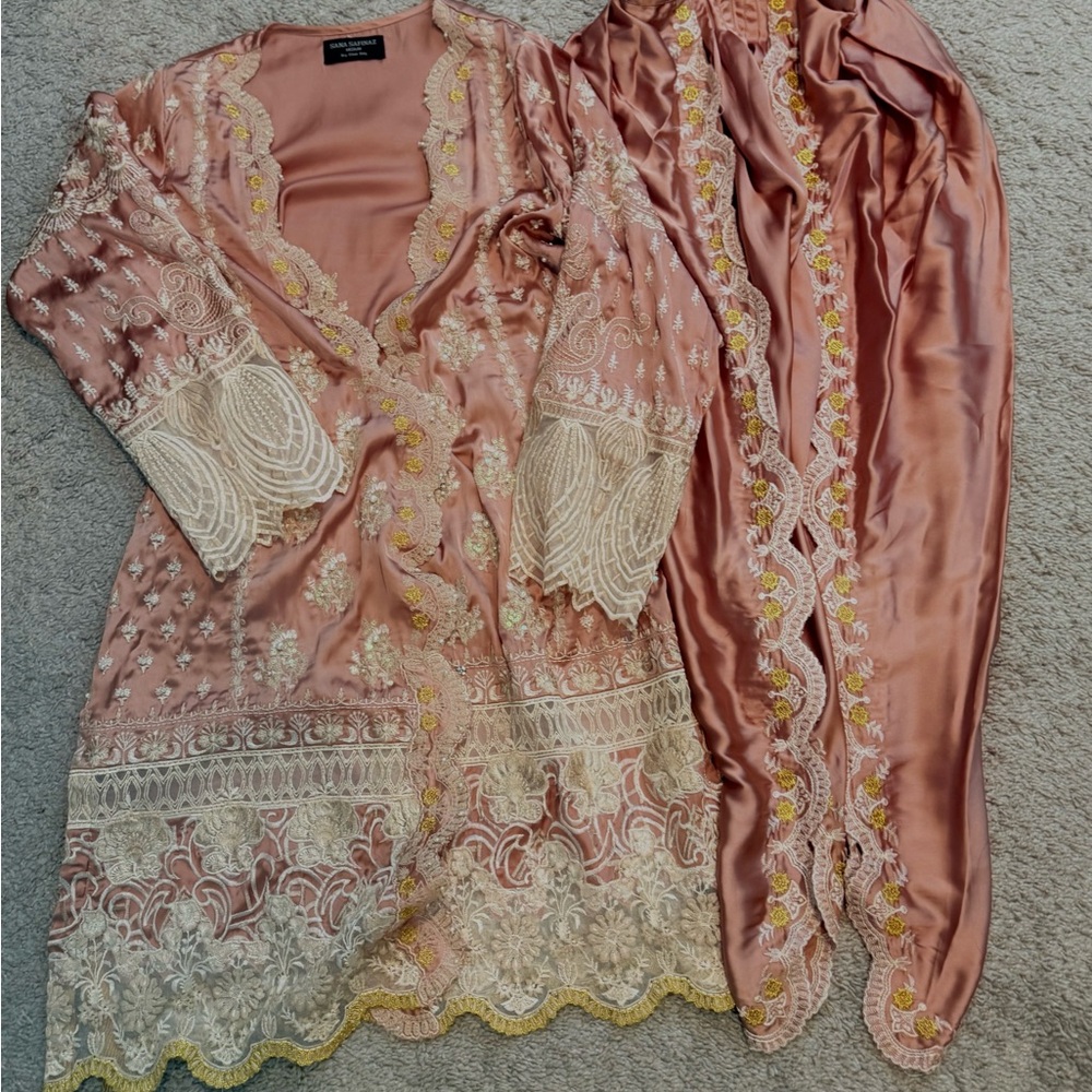Pakistani designer shalwar Kameez sana safinaz asim jofa Maria b used medium Eid